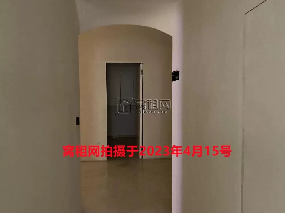 天一豪景B座原美容装修出租面积1600平米