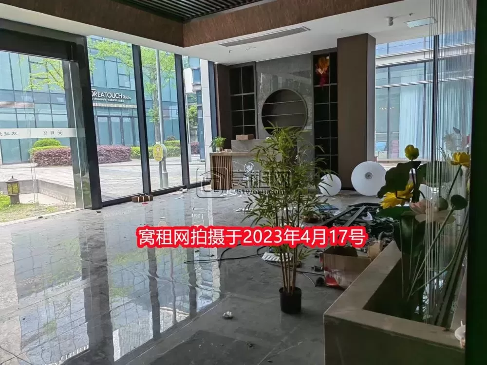 钻石广场独栋商业出租有电梯