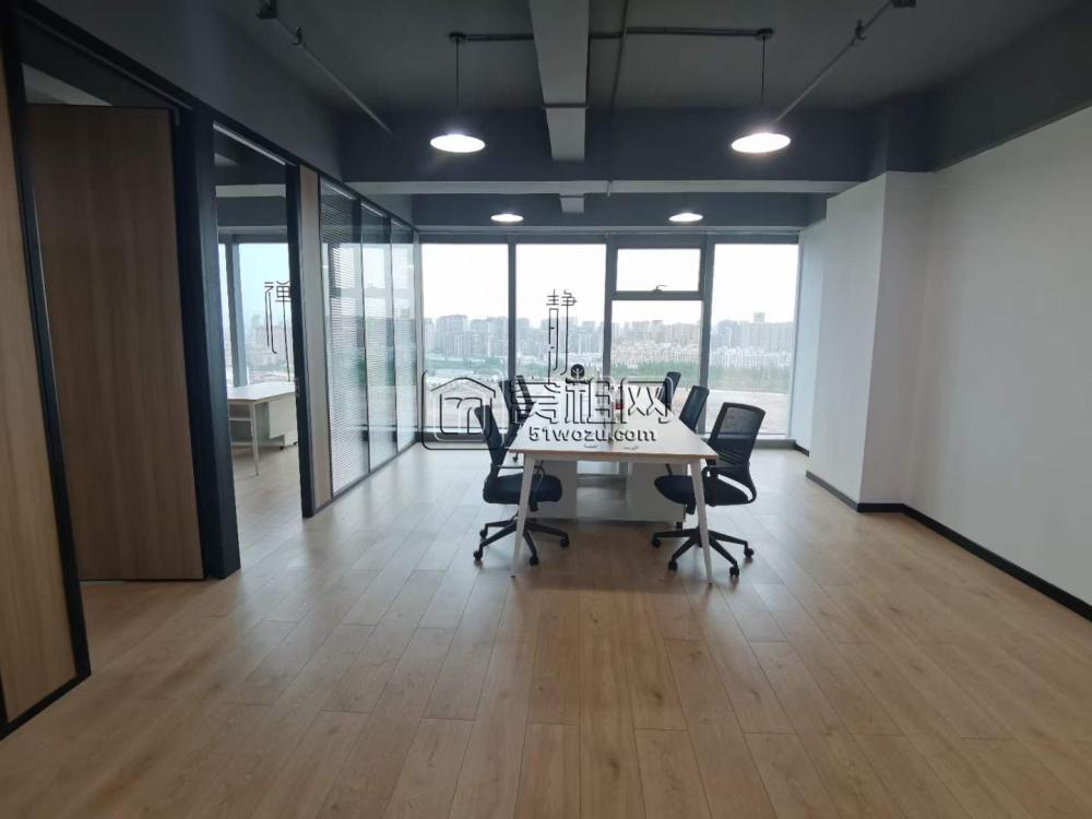 汇亚国际97平米办公室出租​5600每月2隔间，1大厅全套家具(图9)