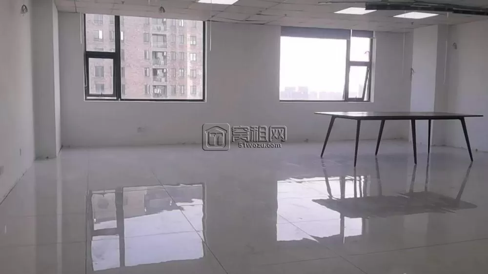3号线 地铁口麒麟大厦115平米4600月