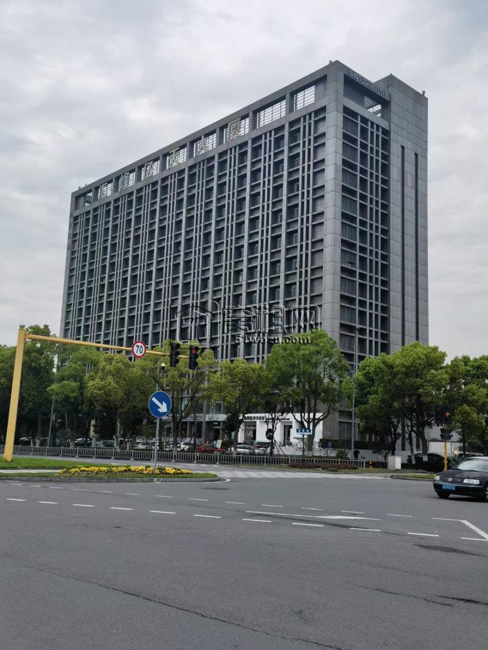 潘火959电商园对面亿天大厦剩余一间155平办公室出租，全新装修(图3)