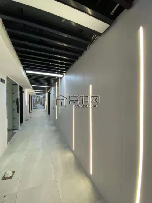蓝天路凯悦大厦50平方 2000/月出租
