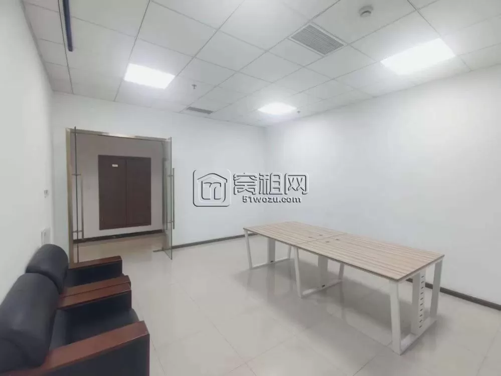 首旅南苑云荟酒店70平米出租1隔间
