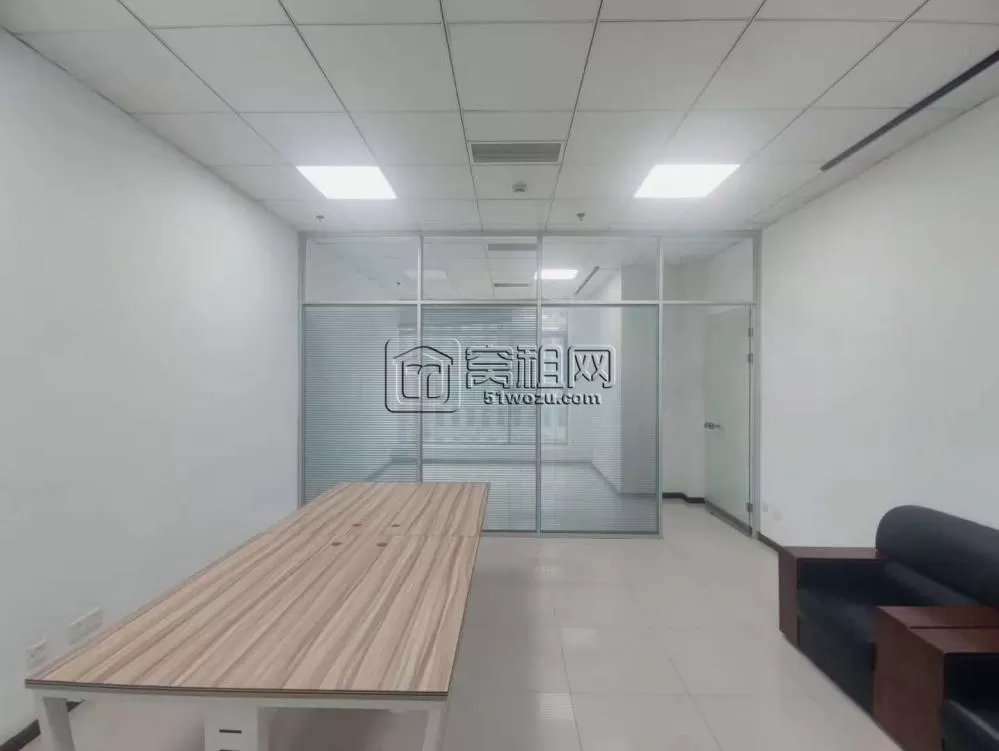 首旅南苑云荟酒店70平米出租1隔间