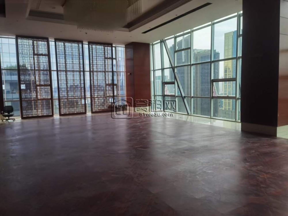 南部商务区罗蒙大厦215平，室内层高4.5米，得房率80，