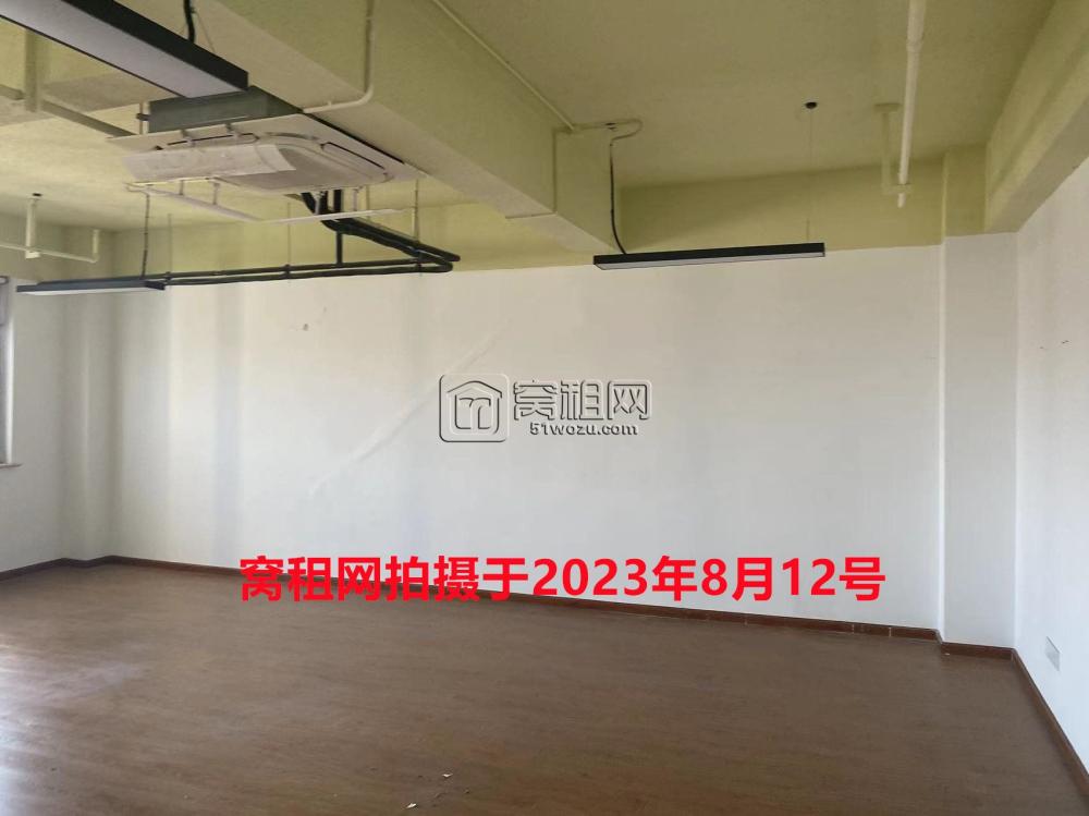 兴宁路产业园出租89平米办公室(图4)
