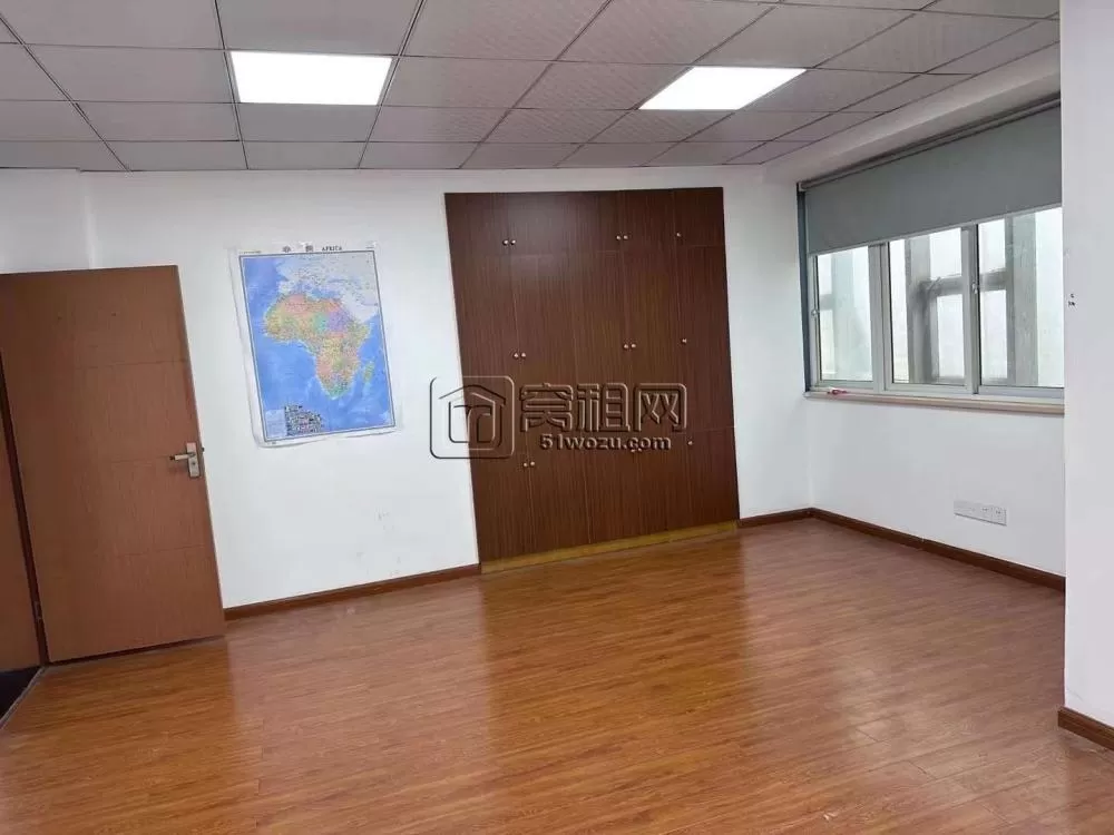 海曙大厦57平，朝中山西路看鼓楼风景，可配家具