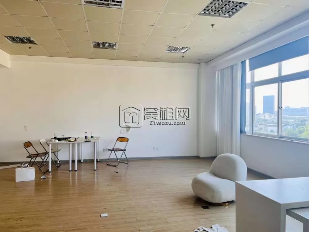 鄞州区驿淘下应园区97平朝南 户型方正大开间办公室出租