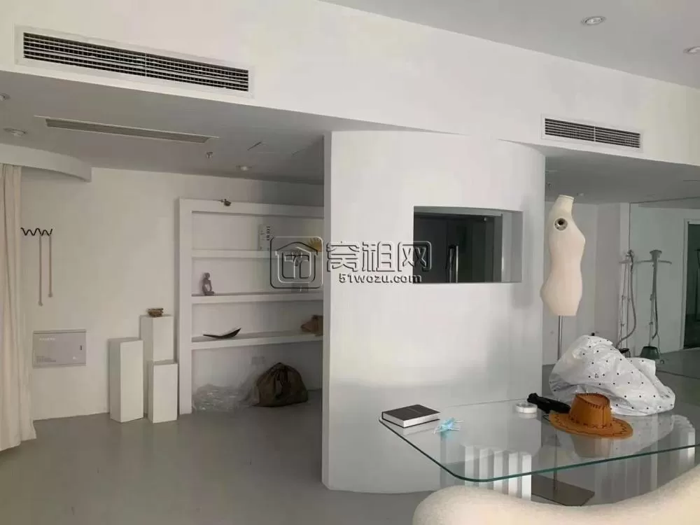 天一亚细亚大厦即将空出服装工作室106.25平出租