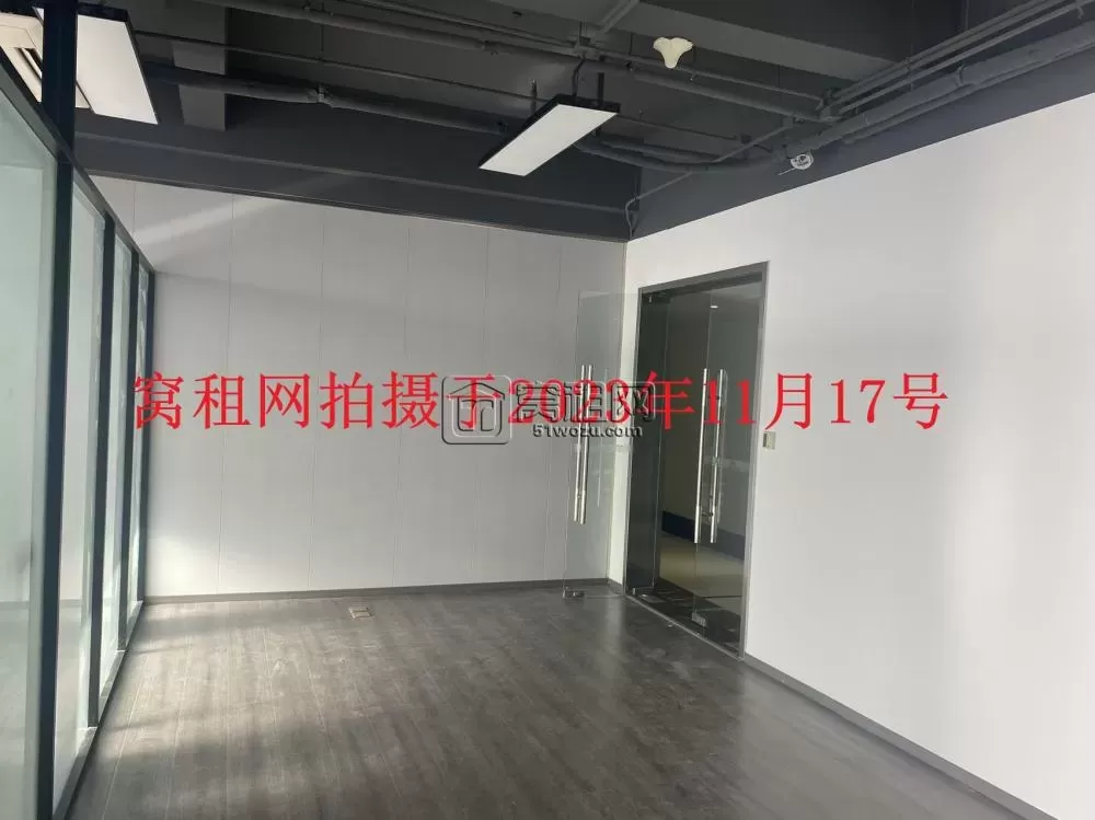 海曙区和义大道商圈宁波和创大厦105平米写字楼出租