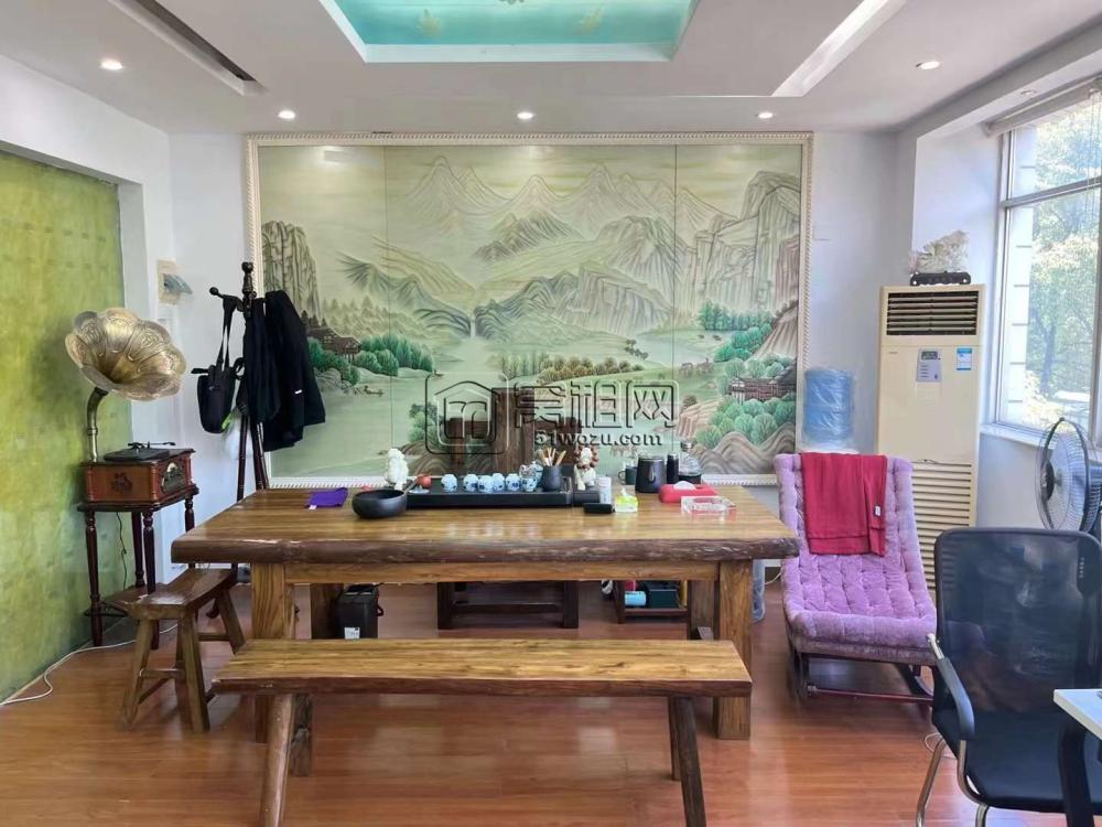新景江大厦68平2400元/月，朝东带全套家具(图2)