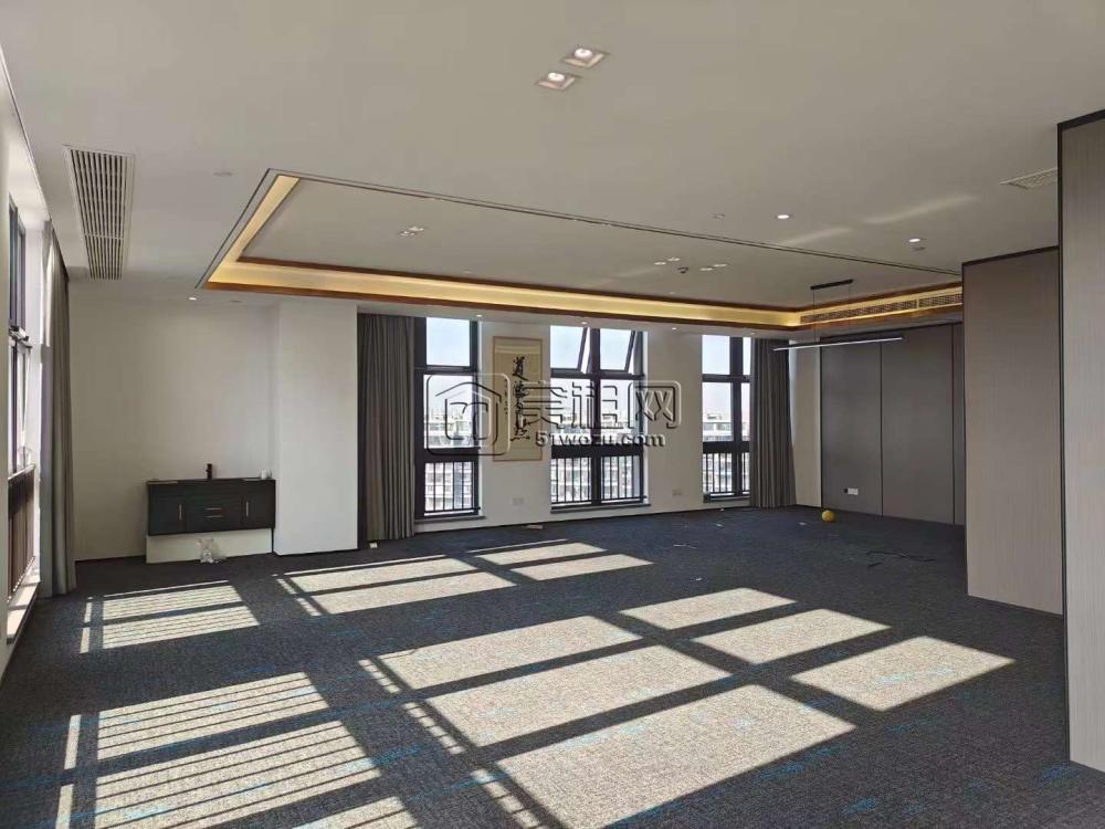 中海大厦 439平，西南朝向，自动玻璃门+前台+3经理办公室+洽谈室+会议室+老板办公室(图8)