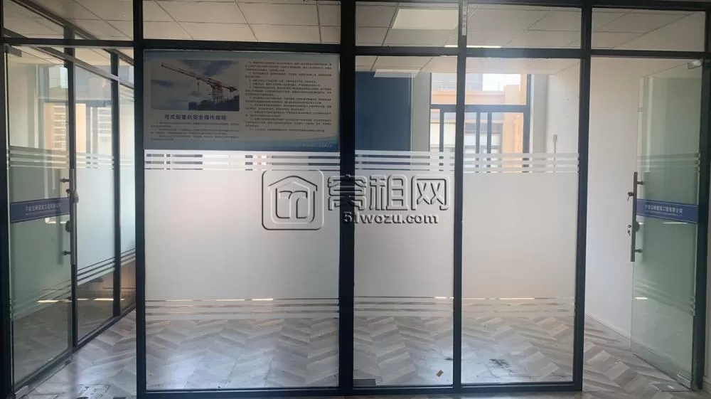 高桥新青年园区180平办公室出租6800/月