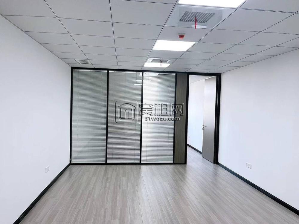 君寰·科创中心房东出租69平米办公室2300一个月(图2)