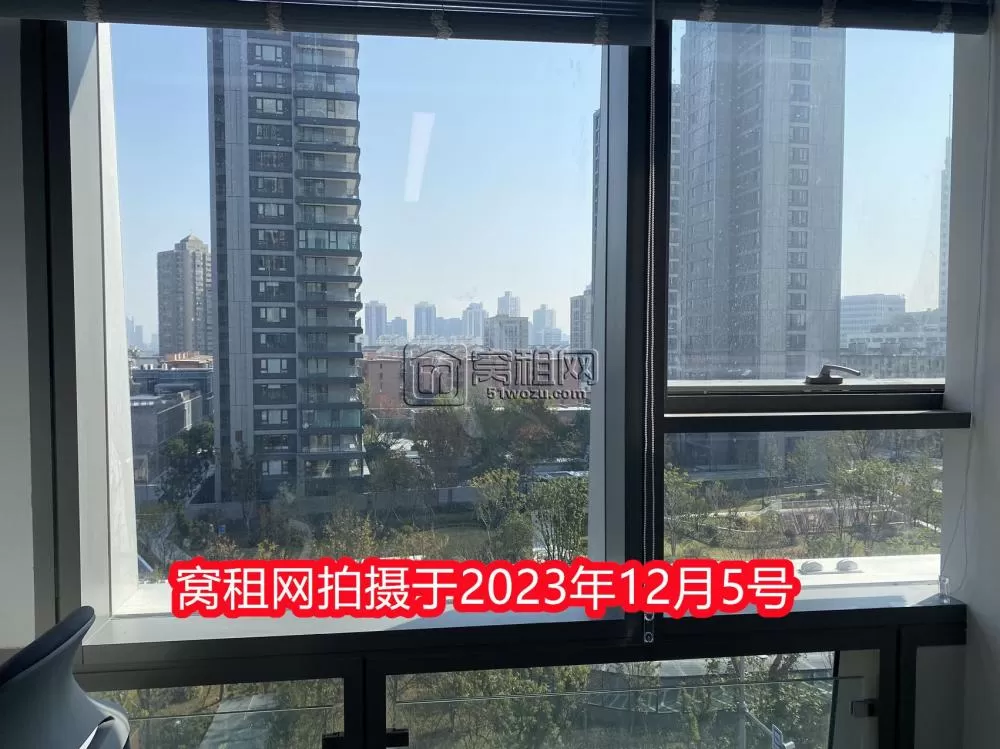 鄞州区百丈路招商创库联合办公出租3人位独立间
