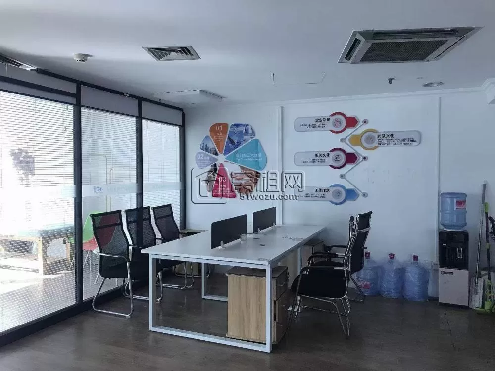 天一地铁口华联大厦，精品好房，182平，带家具，东南朝向