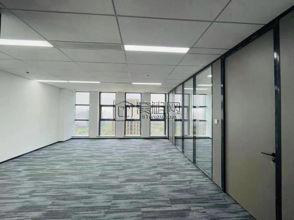 宁波和邦大厦对面隆兴大厦115平米精装修办公室出租