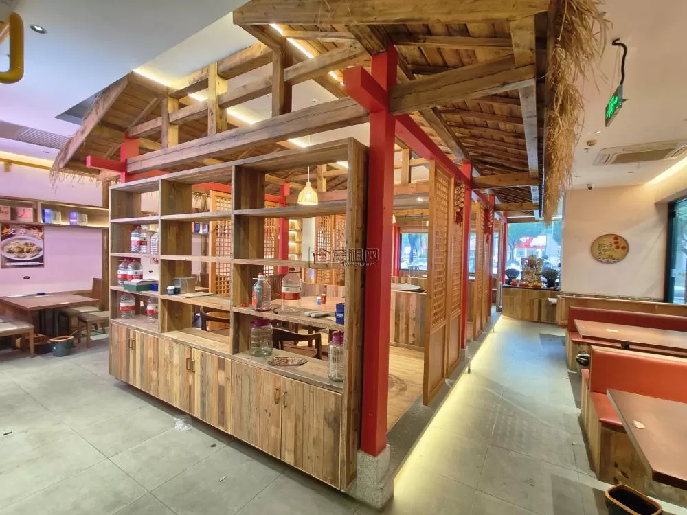 长丰聚亿广场1楼店铺出租339平餐饮装修，燃气空调都在