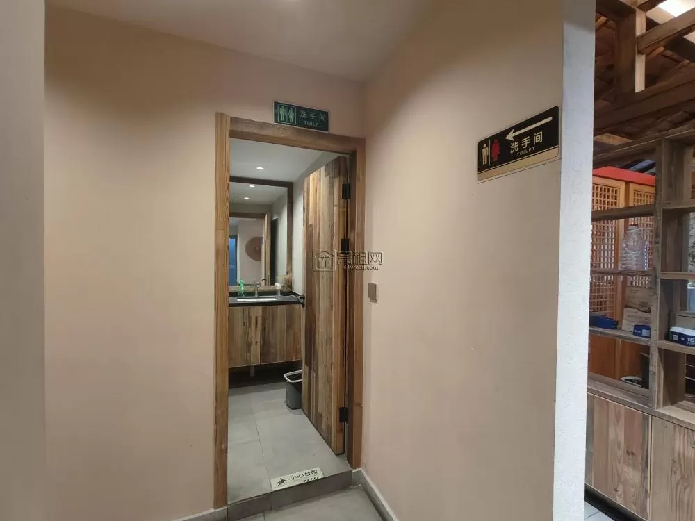 长丰聚亿广场1楼店铺出租339平餐饮装修，燃气空调都在