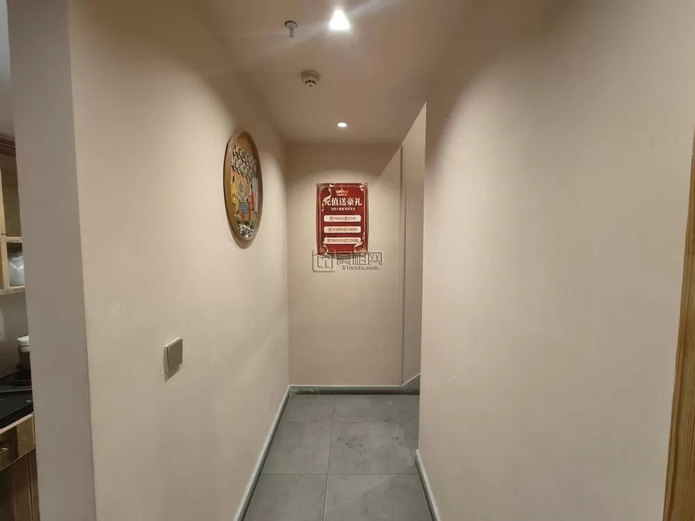 长丰聚亿广场1楼店铺出租339平餐饮装修，燃气空调都在