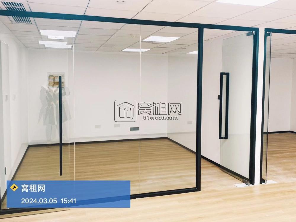 宁波银亿集团总部大楼出租110平米全新精装修有隔间(图3)