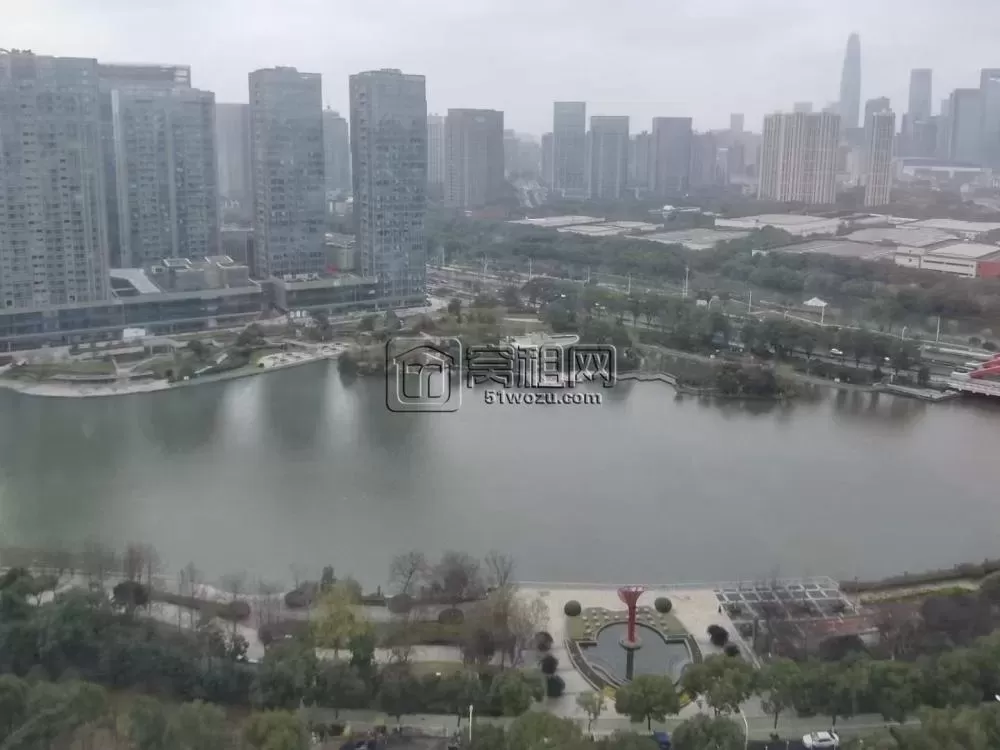 宁波洲际酒店435平，酒店式办公，五个隔间，带家具，观湖景办公