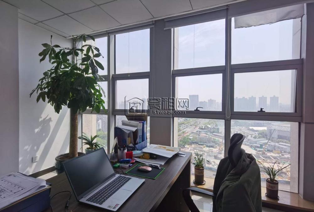 宁波天伦广场  精装120平办公室出租   7300月(图2)
