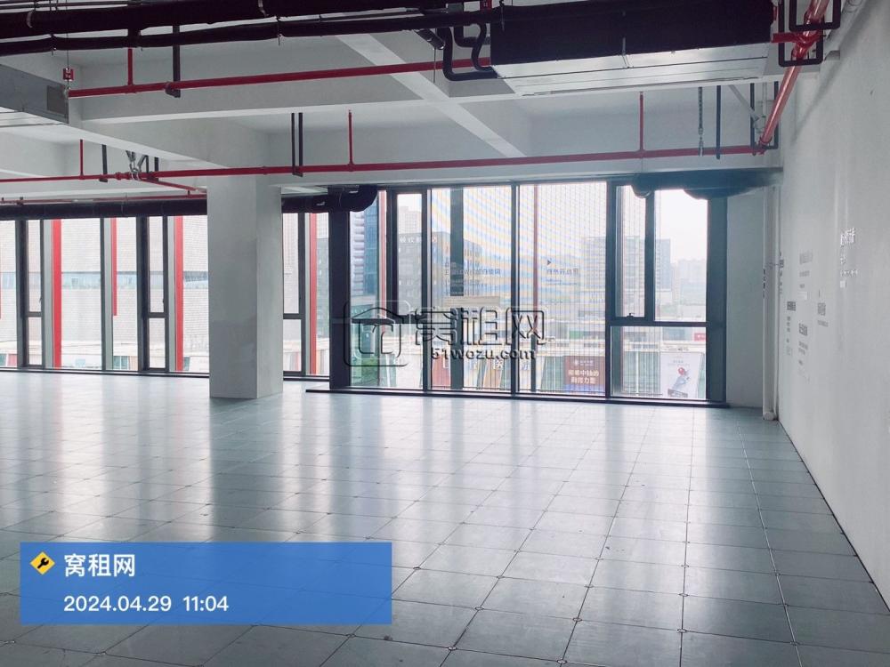 东部新城宁波NFCC时尚中心出租350平米办公室