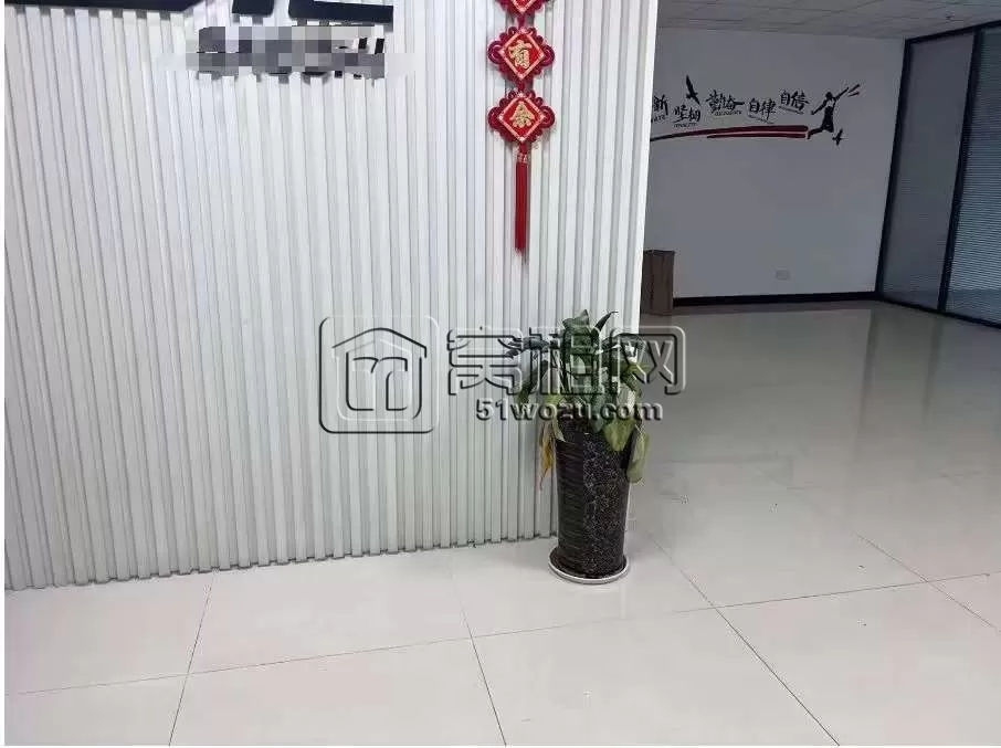 宁波壹都文化广场251平米东南朝向，24小时独立空调，独立水源， 5+1户型。南面靠河边