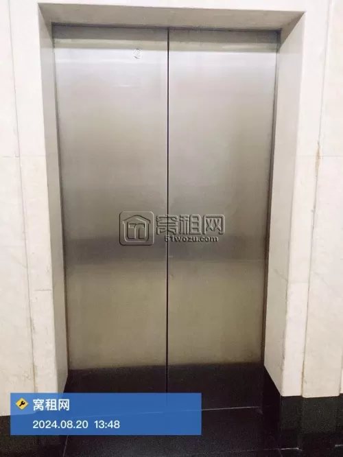 宁波华联大厦电梯高度