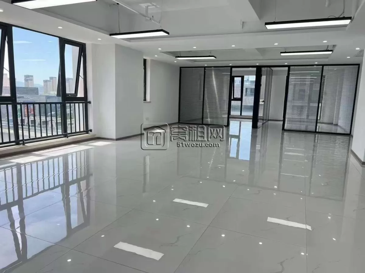 宁波地铁5号线和1号线出口东部新城写字楼出租