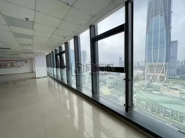 宁波绿城宁波中心对面金融硅谷主楼宁波逸东诺富特酒店1563.52平米大气的前台办公室出租