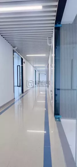 宁波百丈路彩虹大厦115平，朝南，3隔间