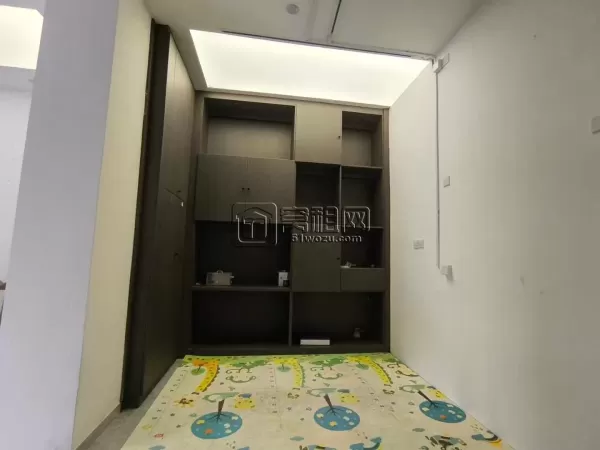 鼓楼132创意园区一楼沿街店铺出租