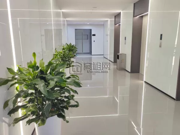 万科云谷中心208平精装三隔间全落地窗采光☀️双面朝向可配家具拎包入驻。