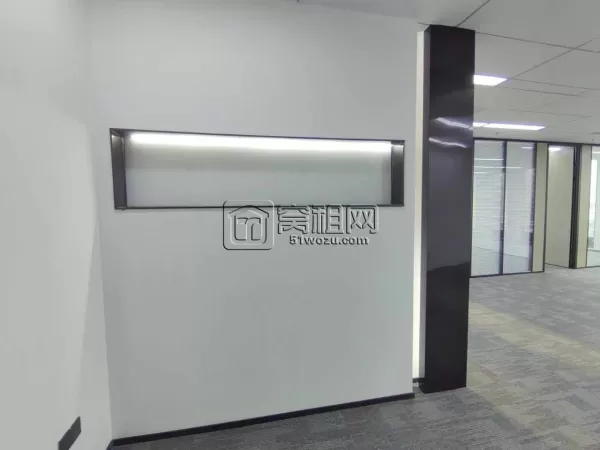 万科云谷中心208平精装三隔间全落地窗采光☀️双面朝向可配家具拎包入驻。