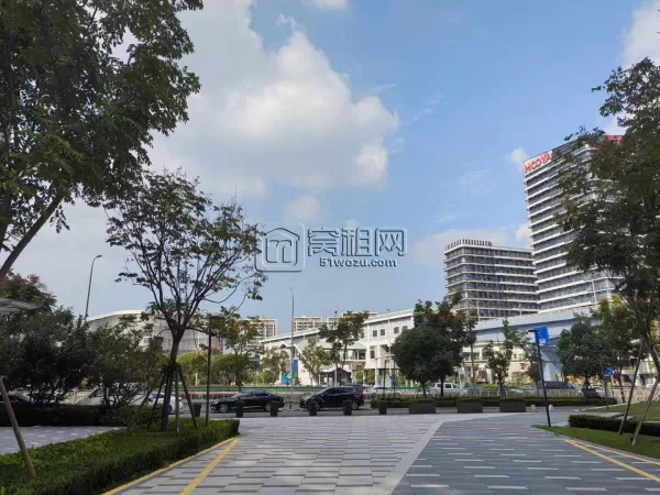 万科云谷中心208平精装三隔间全落地窗采光☀️双面朝向可配家具拎包入驻。