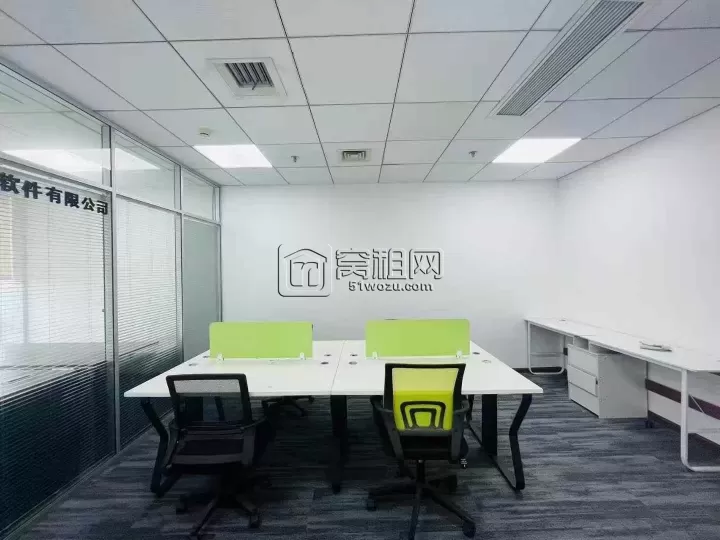 鄞州商会大厦65平办公室出租，带全套家具，欢迎入驻