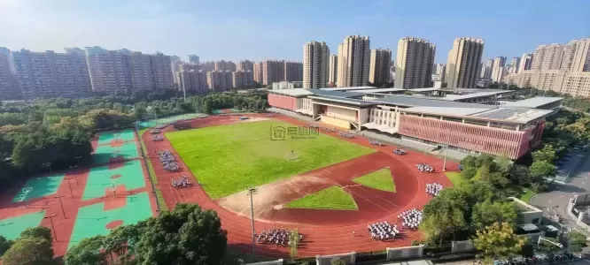 宁波滨江商业广场朝南195平精装配套隔间出租