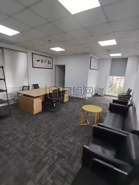 宁波柳丁街月湖金汇大厦83平带家具写字楼出租