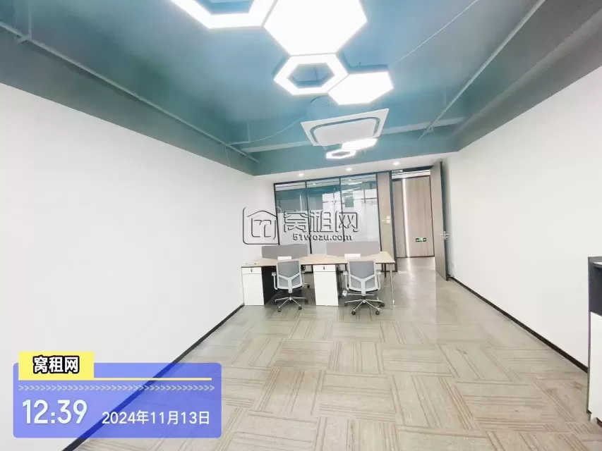 1号线福明路地铁口世纪东方COB写字楼精装修出租60平米拎包办公