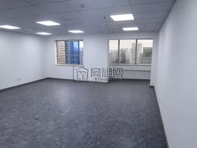 鄞州百丈大厦B座朝南，两个隔间，独立空调，110平写字楼出租