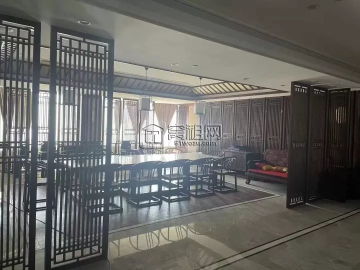 鄞州亚洲之窗1280平出售 1680w。 适合企业做会所商务。
