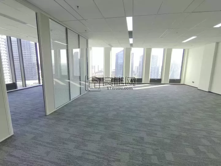 万科云谷中心高楼层全新精装体验280平3大隔间~东北双朝向~视野采光看得见