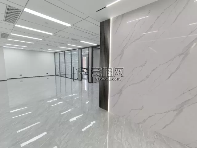 高新区研发园C10幢195平米写字楼出租 3个隔间 带水源吧台