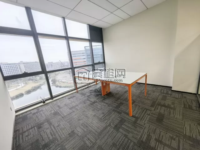 宁波凯德启望中心172平大面积，配全套家具，全景落地窗，精装修