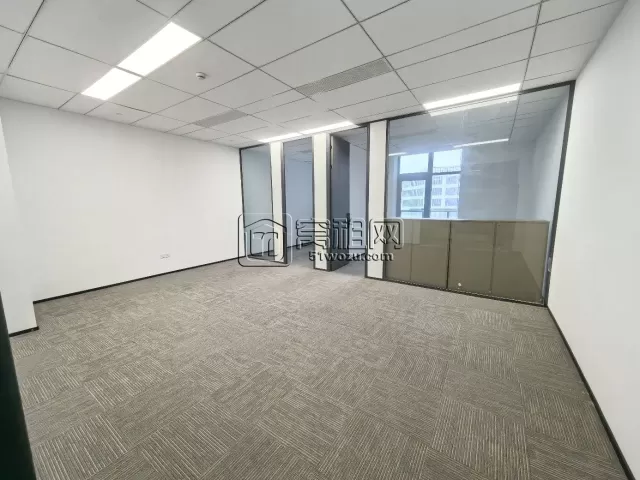 宁波海曙集士港凯德启望3幢面积114平，全屋新装修带大露台，配全套家具拎包入住