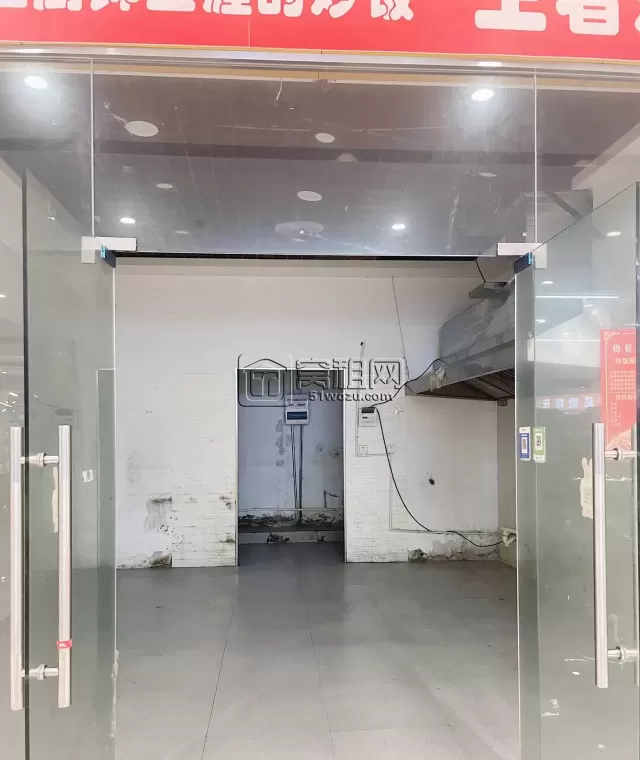 鄞州区新滨江生活广场出租可做外卖、轻餐饮、理疗店、茶饮店、服装特卖、指甲店等