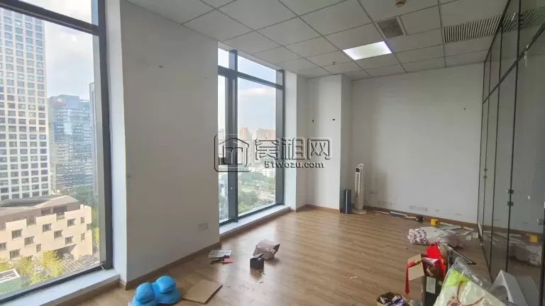 宁波甬邦大厦80平办公室出租，需要可以改两个隔间，价格好谈