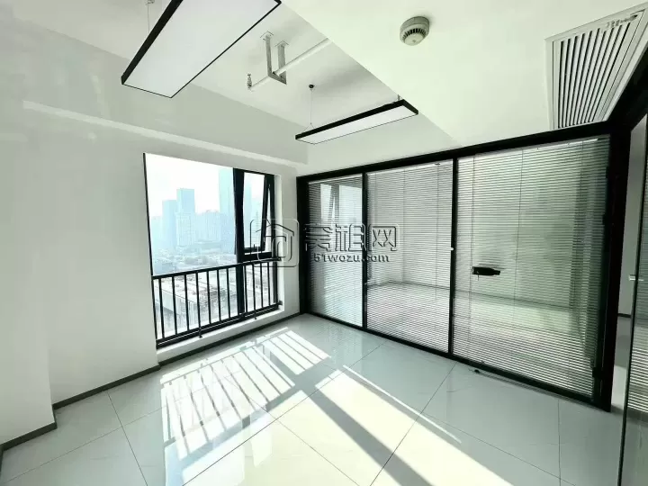 宁波东部新城绿城宁波中心对面金融硅谷最小面积115平出租